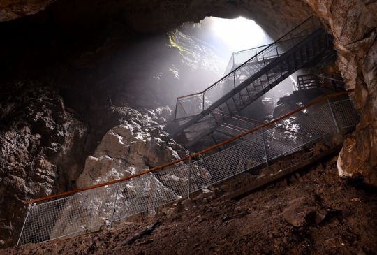 tropfsteinhoehleoetscher_copy_sektion_oetscher-tropfsteinhoehle